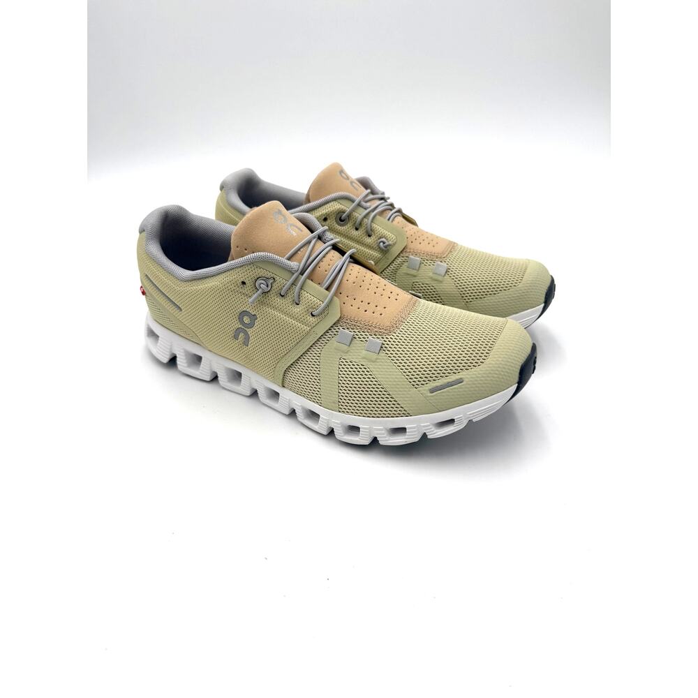 NWOT On Women's Cloud 5 Running Shoes - Haze/Sand - Women's 10